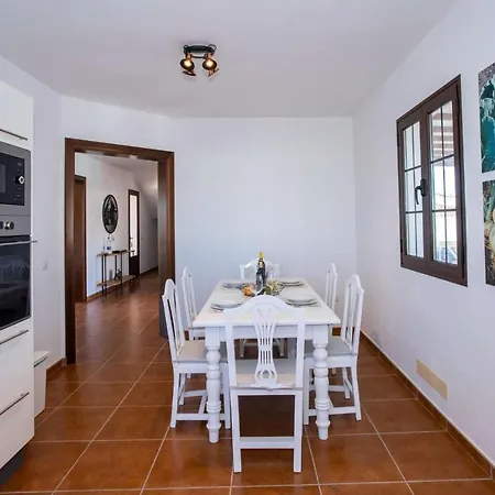 Tabayba Villa *